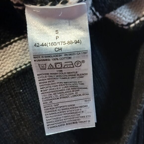 GAP Women's  Boxy Black and White Striped Sweater  SZ S - Picture 10 of 10